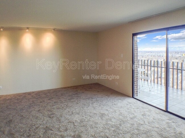 Building Photo - 480 S Marion St Pkwy Unit Apartment 1403