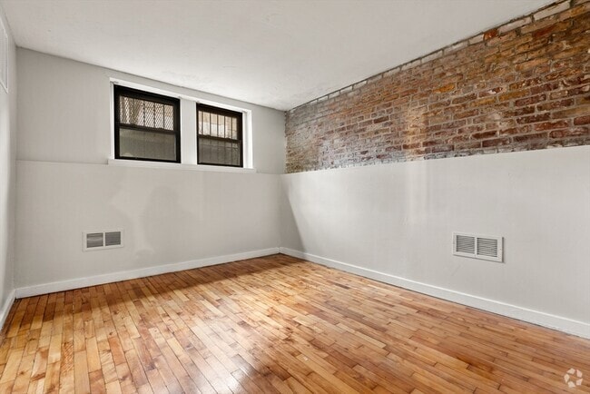 Building Photo - 1400 Commonwealth Ave Unit 2 Rental