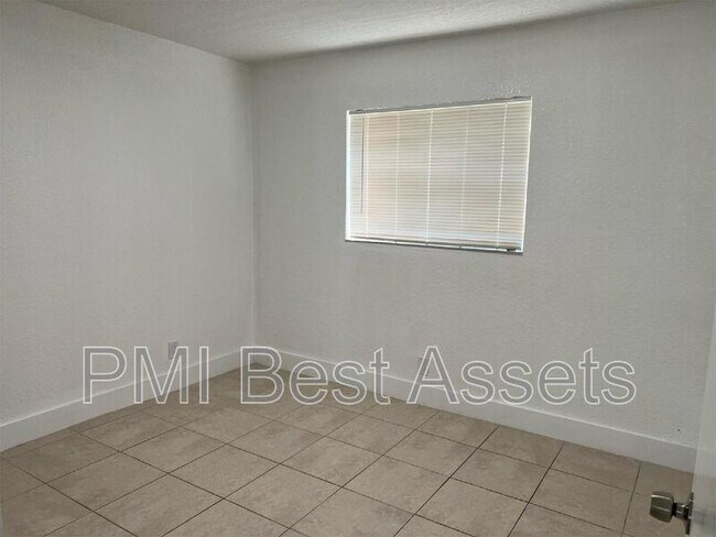 Photo - 110 SE 2nd St Unit Apt 103