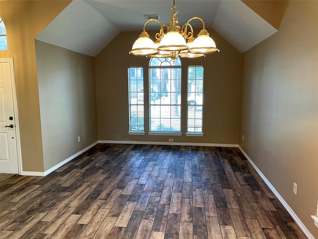 Photo - 6414 Founding Dr