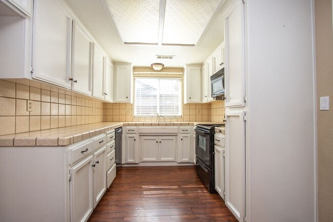 Photo - Coming soon! Beautiful 3 Bedroom 2 Bath ho...