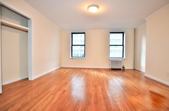 Photo - 571 3rd Ave Unit 3d