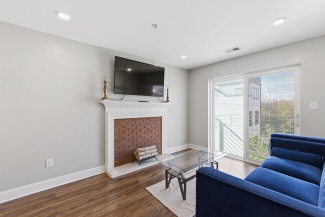 Photo - FULLY FURNISHED 2 BR/2 BA Condo in Columbi...