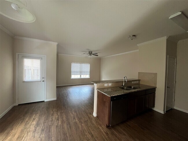 Photo - 1090 N Colbert St