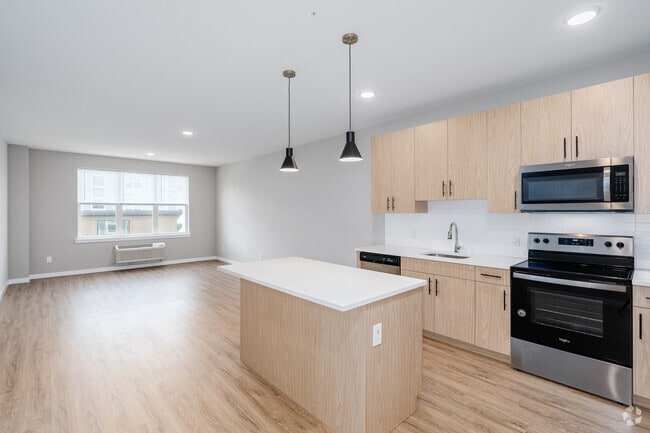 1BR, 1BA - 918SF - Station Place