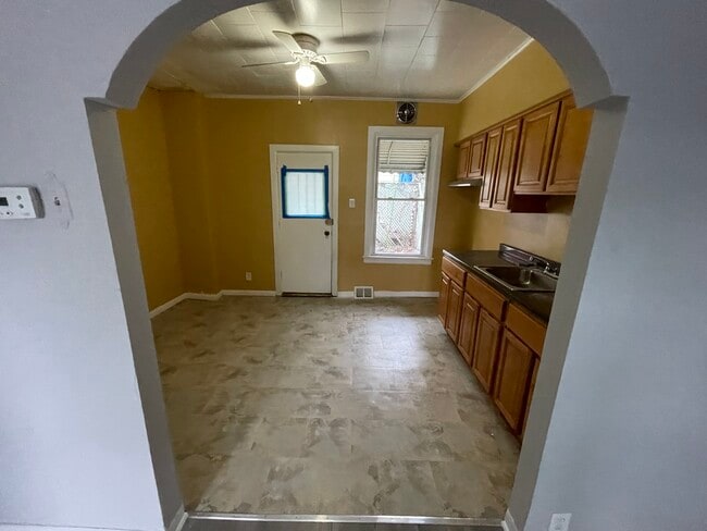 Photo - 3416 Tampa St