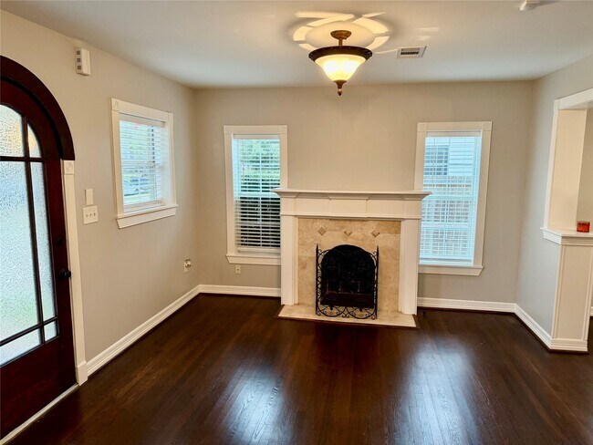 Photo - 8234 Bonner Dr