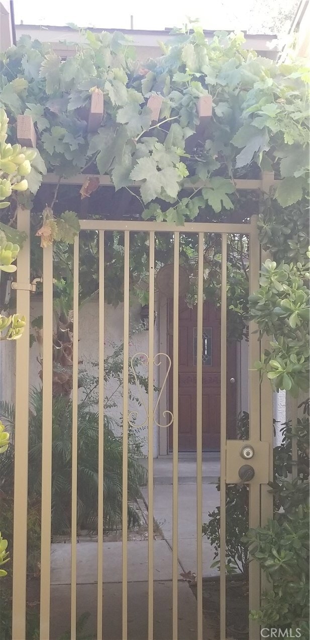 Photo - 2638 Mangrove Way