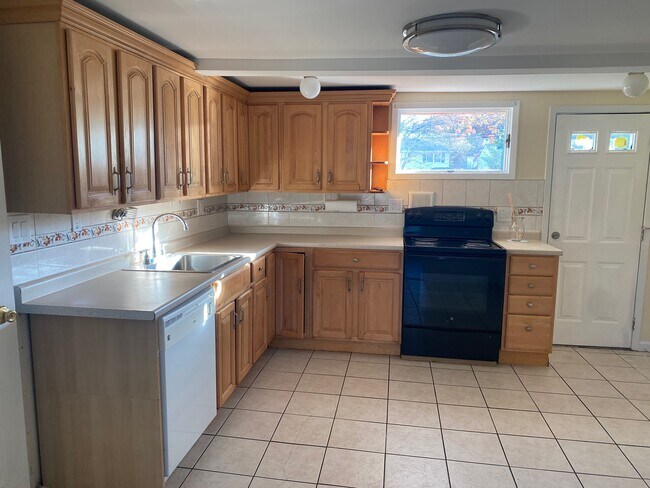 Photo - 14 Lantern St