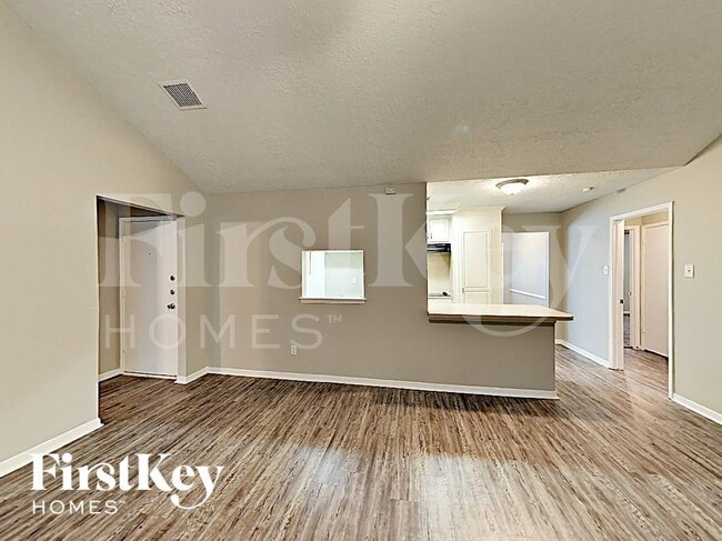 Photo - 7123 Foxmar Ln