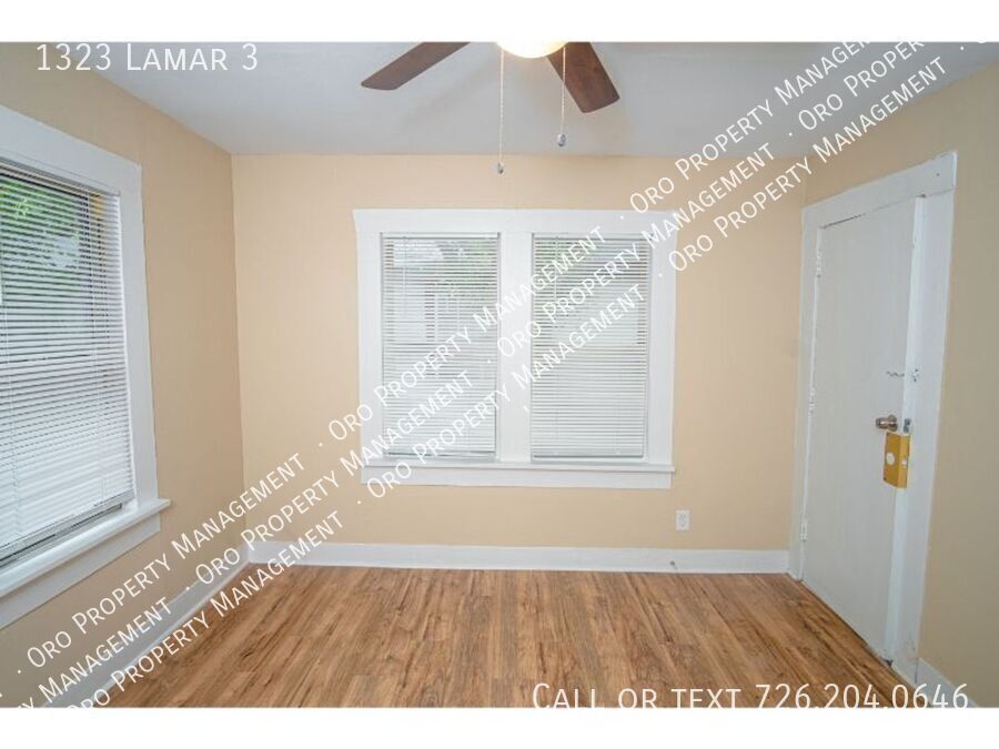 Photo - 1323 Lamar St