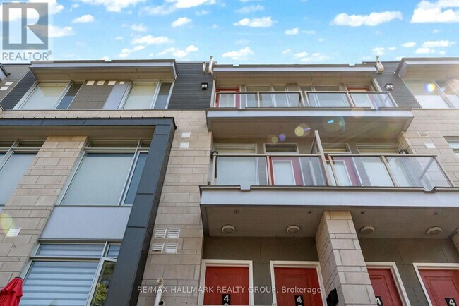 Photo - 40 Holmwood Ave