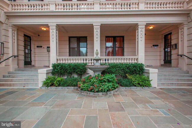 2153 California St NW  