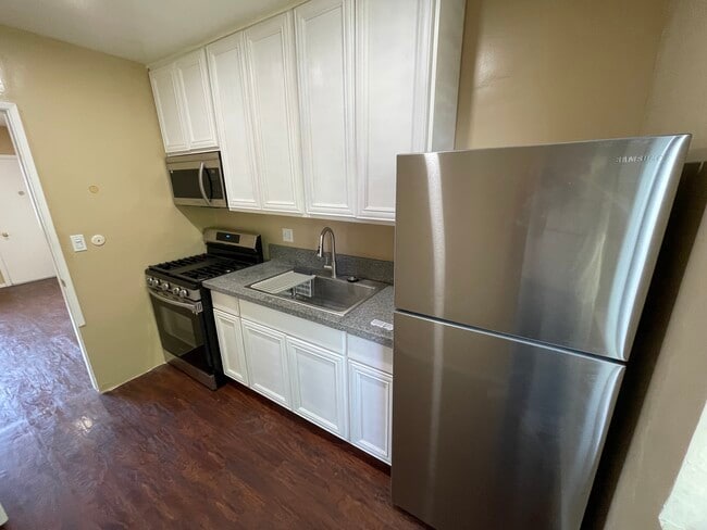 Photo - 1941 Wilcox Ave Unit 12