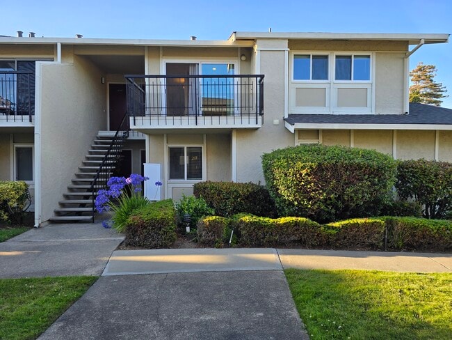 Photo - 14583 Doolittle Dr Unit 14583