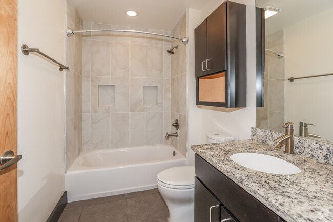 2BR, 2BA - 842SF - Second Bathroom