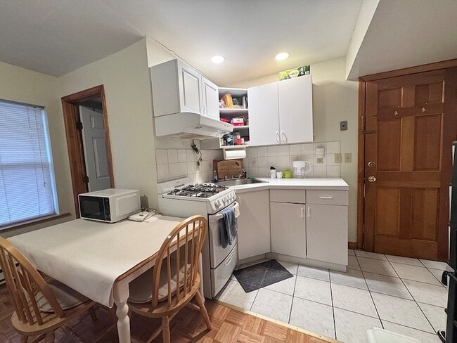 Photo - 260 Aspinwall Ave