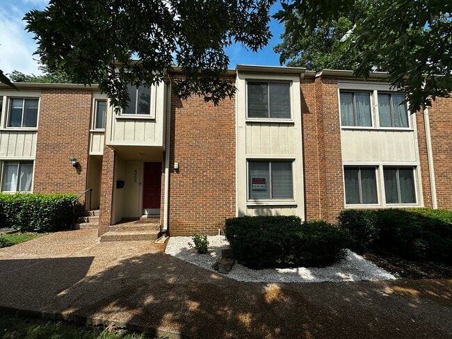 Building Photo - 6905 Highland Park Dr Rental