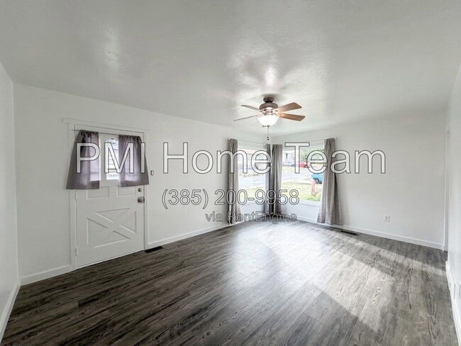 177 Country Club Dr
