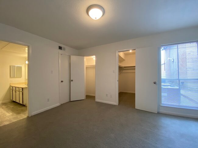 Pine Ridge Apartments