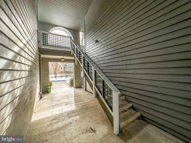 Building Photo - 11741 Summerchase Cir Unit 1741-B