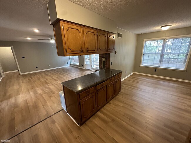 Photo - 3 br, 2 bath House - 3169 Flint Drive