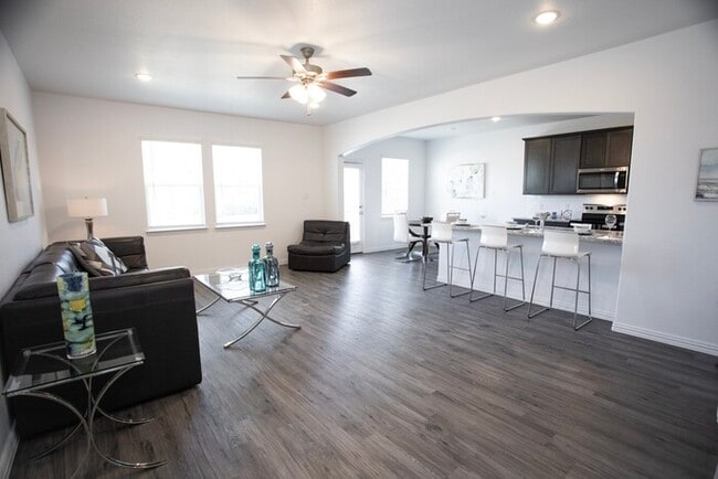 Building Photo - 4555 Foxton Ln