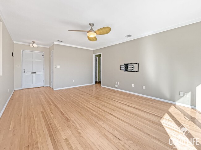 Photo - Great 3B/2BA House in Allied Gardens with a Pool!