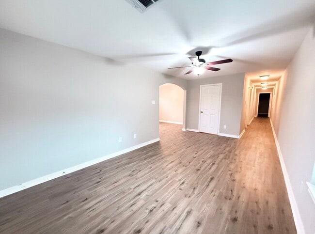 Photo - 808 E 32nd St