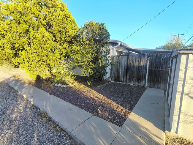 Photo - 3302-3308 E Glenn St Unit 3302