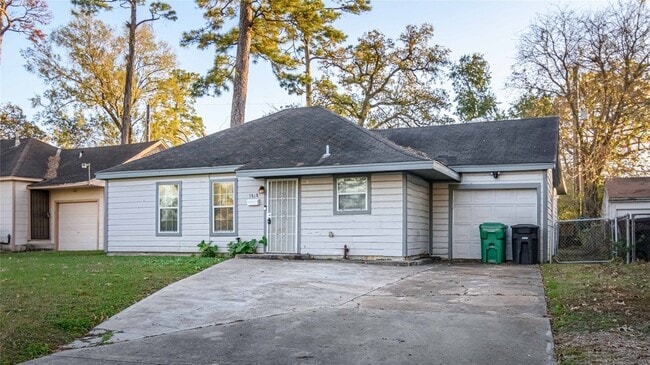 Photo - 3818 Blodgett St