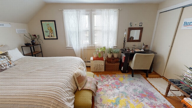 Photo - 22 Murdock St Unit 2