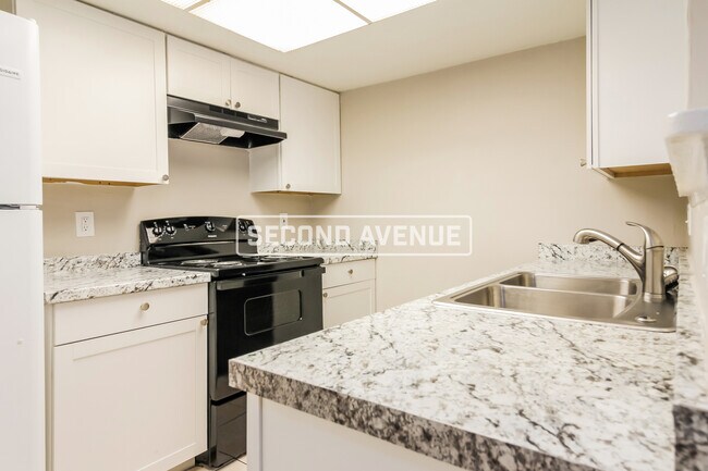 Photo - 1163 Bayshore Dr N