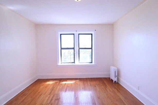 Photo - 1 bedroom in CORONA NY 11368 Unit R-3C