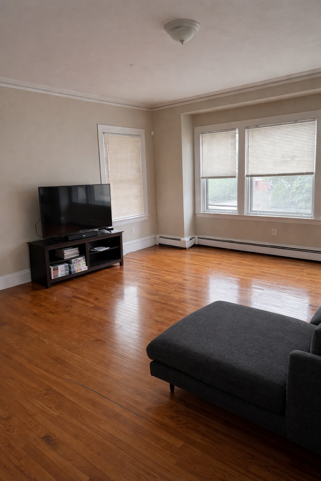 Photo - 23 Creighton St Unit #1