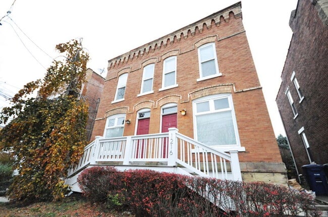 Building Photo - 1216 Indianola Ave