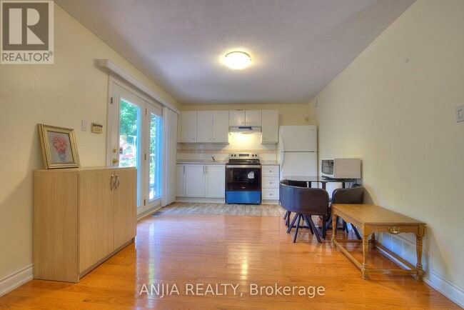 Photo - 6 Bellbury Crescent