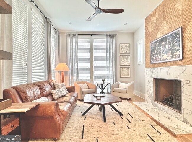 280 2nd St
