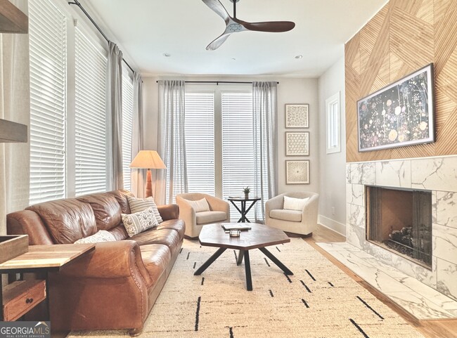 Photo - 280 2nd St