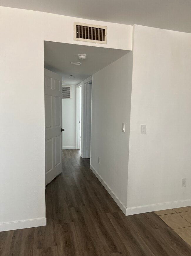 Photo - 6640 Irvine Ave Unidad 1