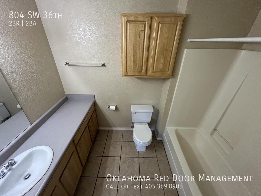 Photo - 804 SW 36th St