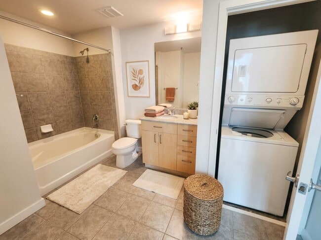 Photo - 361 17th St NW