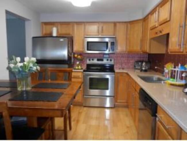 Photo - 912 White Birch Ln