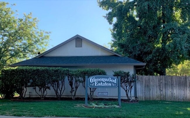 Photo - Take Over My Lease in January 2025 !!!!  Greenwood Estates has an Excellent 2 Bedroom, 1.5 Bath T... Unidad 50-2