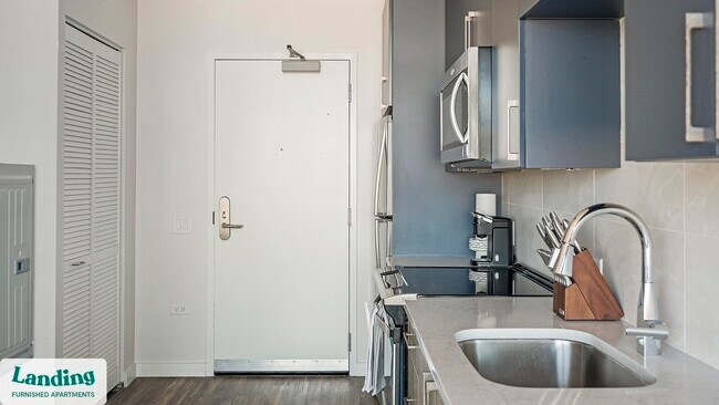 2010 West End Ave Unit 1716