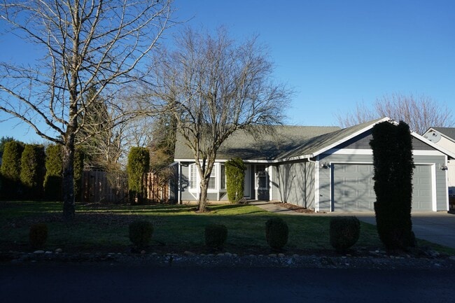 Photo - 2917 NW Watkins Ct