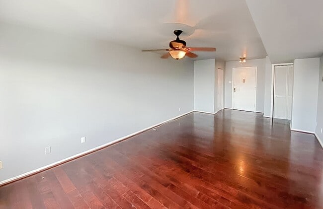 Photo - Beautiful 1 Bed 1 Bath Condo In Pavilion O...