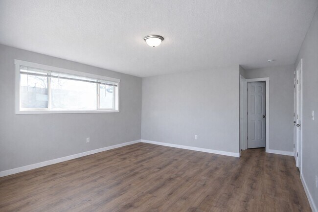 Photo - 1410 E 30th St