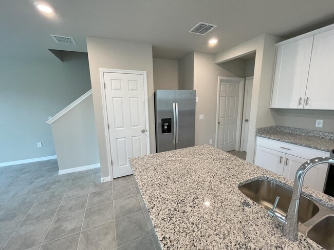 Photo - 798 Legacy Dr