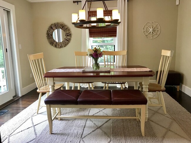 Photo - 18 Granite St